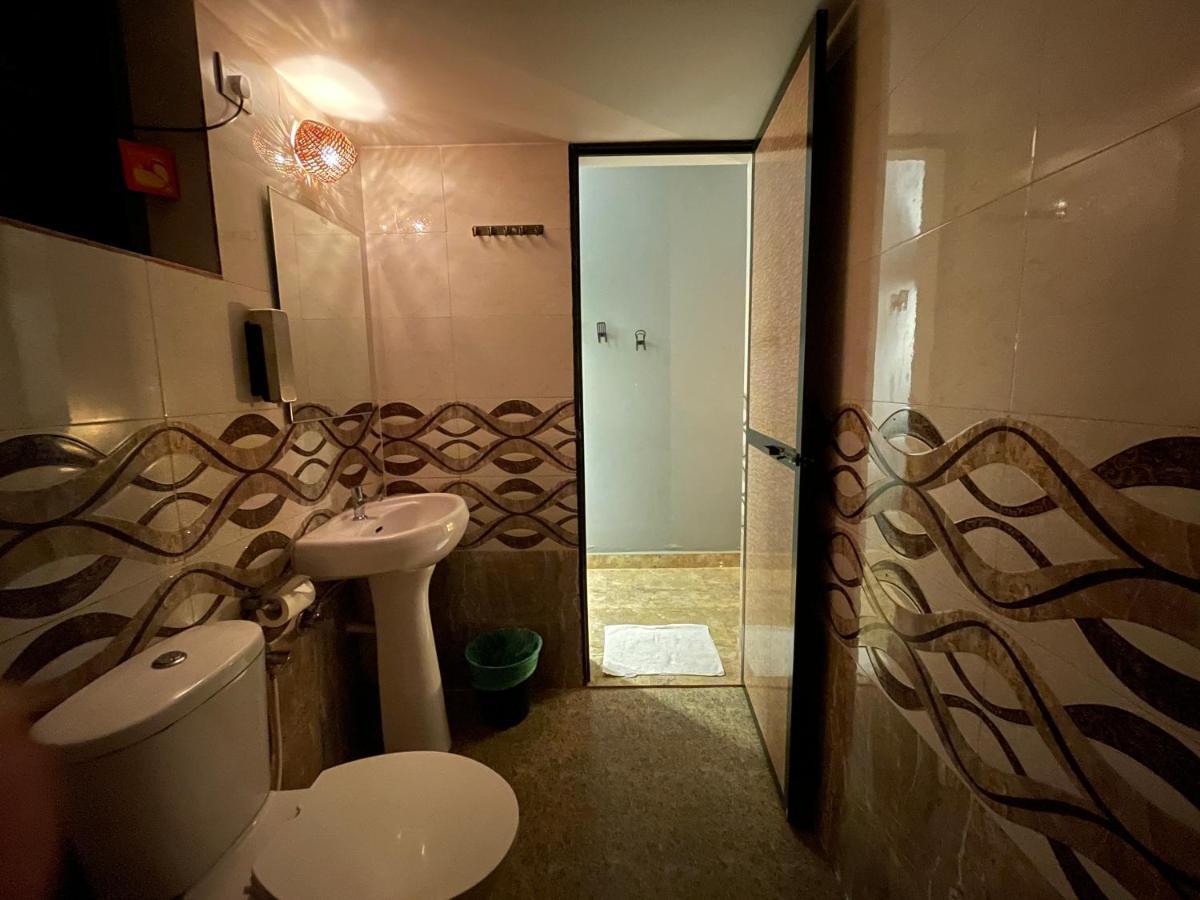 Tien B&B & Bistro Vagator Ngoại thất bức ảnh