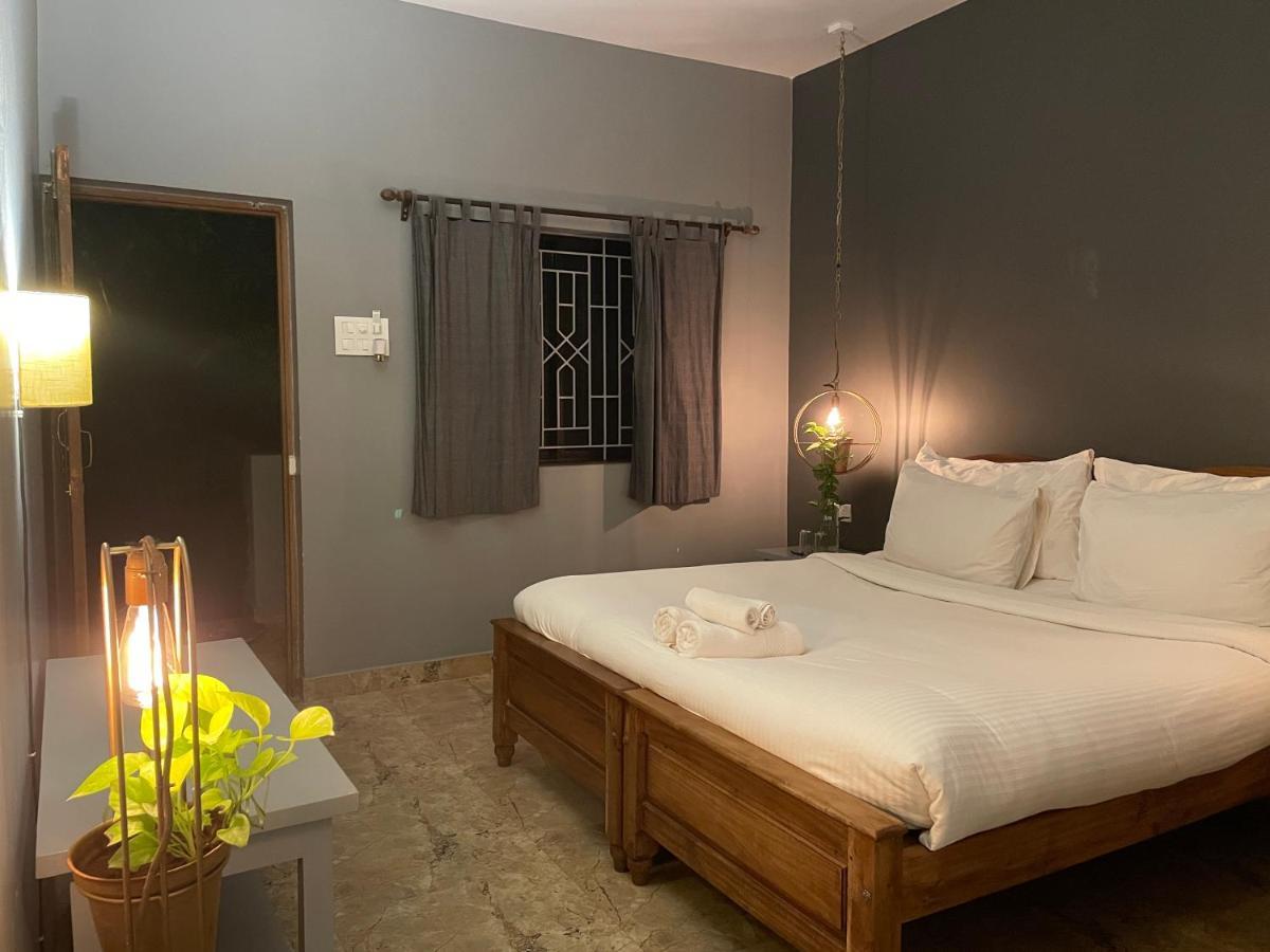 Tien B&B & Bistro Vagator Ngoại thất bức ảnh