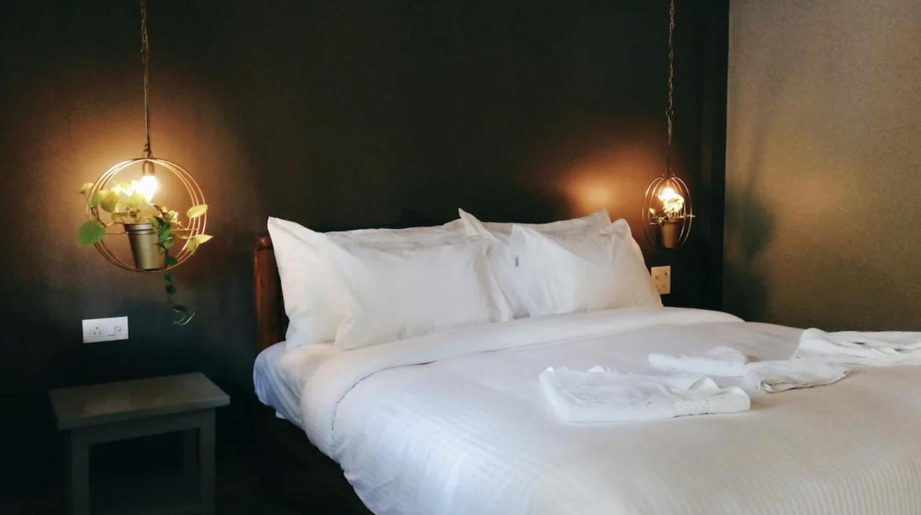 Tien B&B & Bistro Vagator Ngoại thất bức ảnh