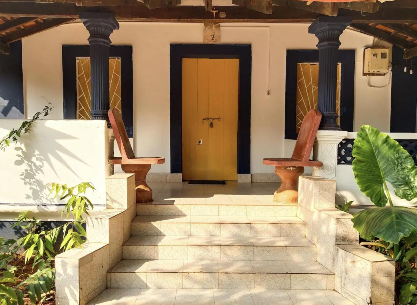 Tien B&B & Bistro Vagator Ngoại thất bức ảnh