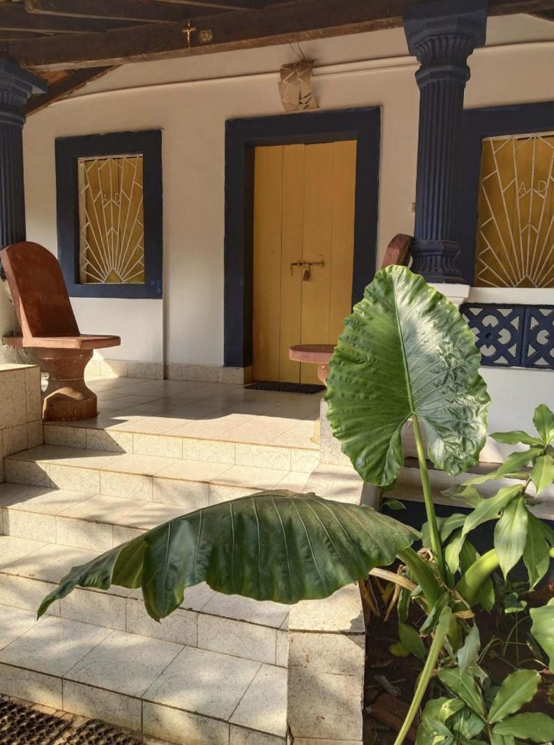 Tien B&B & Bistro Vagator Ngoại thất bức ảnh